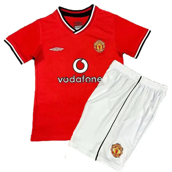Manchester United Retro Home Kids Kit 2001/02