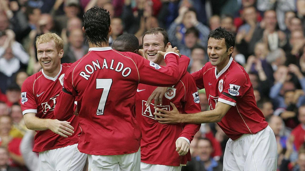 Manchester United Retro Home Kit 2006/07-3
