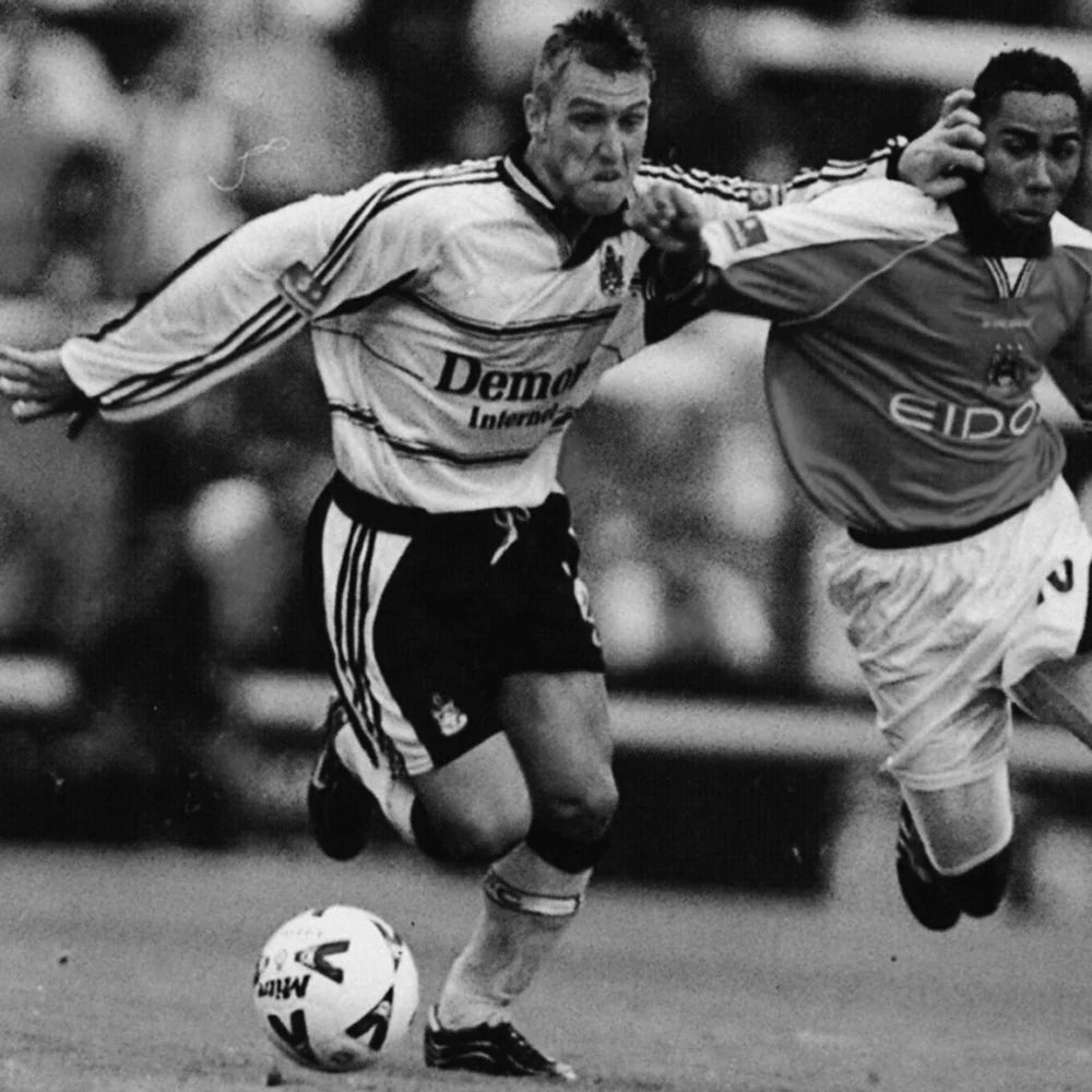 Fulham FC Retro Home Kit 1998/99-5